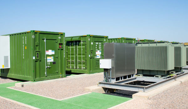 The role of storage in volatile energy markets